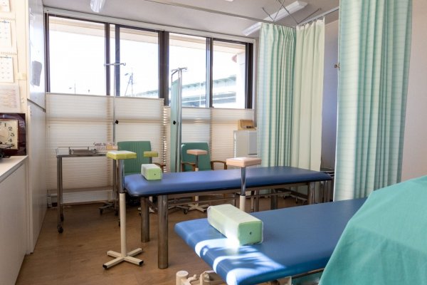 改装期間中の2階処置室