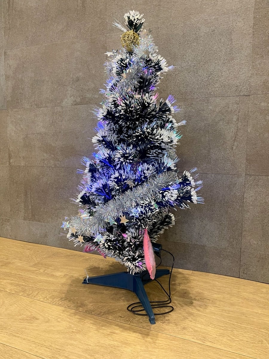 一宮市の森整形外科の院内のクリスマスツリーの写真
