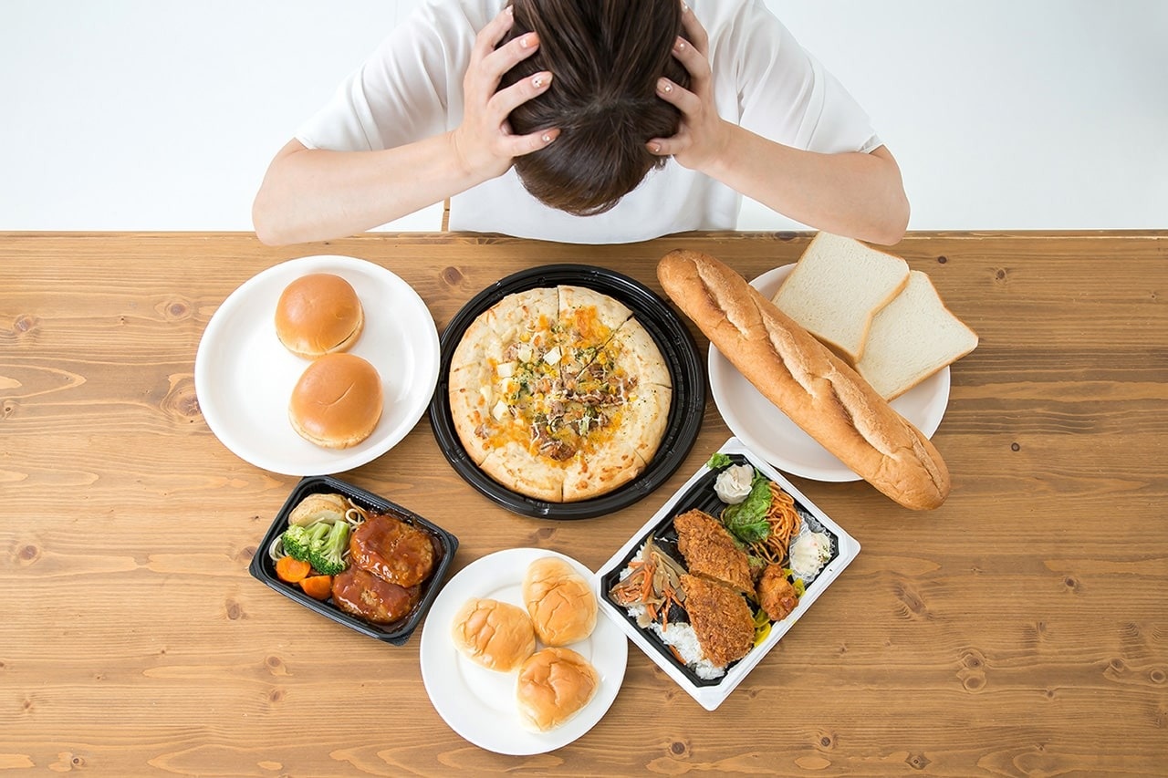 一宮市森整形外科の記事「空腹こそ最強のクスリ」の食べ過ぎのイメージ写真