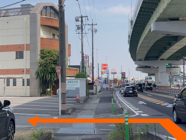 名岐バイパスから森整形外科北側駐車場への左折ポイント